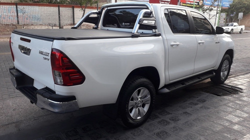 Imagen 6 de 14 de Toyota Hilux 2.8 Cd Srv 177cv 4x2 2020