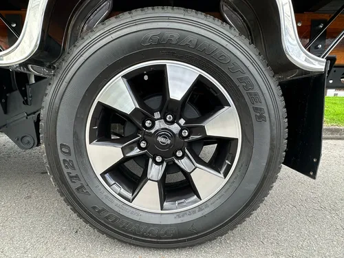 Nissan Frontier Np300 2.4 Mt 4x2 Estacas