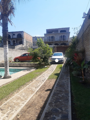 Imagen 3 de 11 de Casa En Cuernavaca, Para Fines De Semana, Con Alberca.