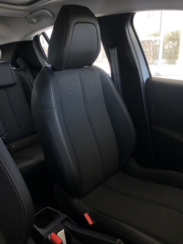 Peugeot 208 1.0T Allure Pack