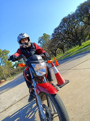 Clases Manejo Moto 110 Hasta 400cc Alquiler Examen Caba/gba