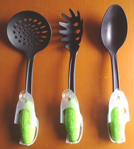 Set Utencilios De 3 Piezas Para Cocina + Colgadores De Pared