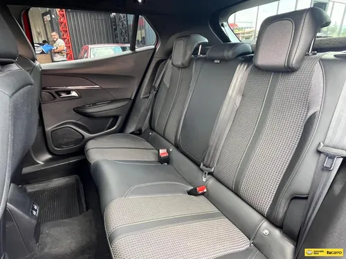 Peugeot 2008 Gt Line 1.2cc At Aa 4x2