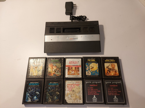 Atari 2600 Jr + 10 Juegos + Eliminador Negro (Usado)
