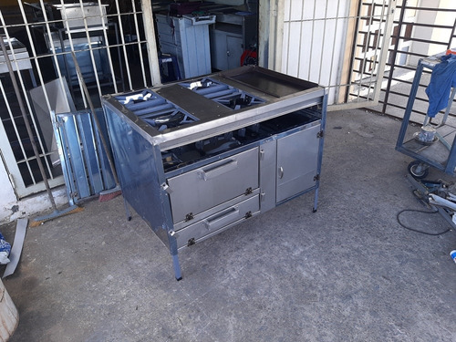 Cocina Industrial De 4 Hornilla Plancha Y Horno