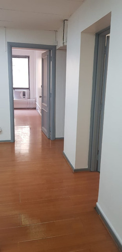 Imagen 11 de 17 de Excelentes Oficinas Agustinas / Paseo Ahumada