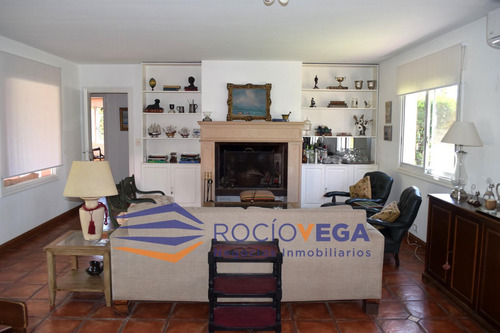 Casa En Venta En Martindale C.c. Pilar