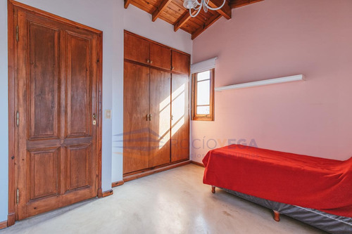 Imagen 14 de 30 de Impecable Casa En Venta En Campos De Álvarez Country Club - Moreno -
