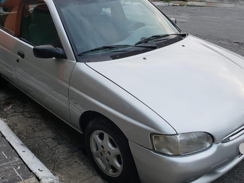 Imagem 1 de 8 de Ford Escort Glx