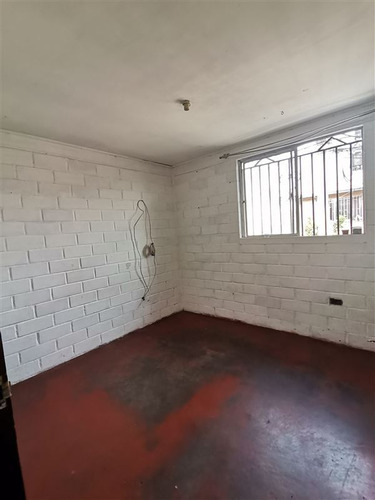 Casa En Venta De 3 Dorm. En Puente Alto