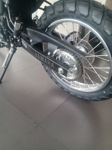 Imagem 2 de 12 de Yamaha Lander 250 Abs