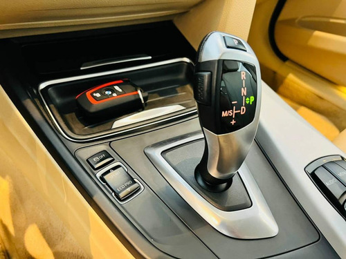 Imagem 7 de 15 de Bmw 320i Modern Tb 2.0/a.flex *interior Claro*