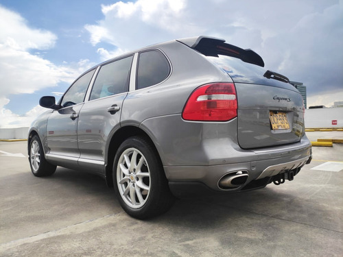 Porsche Cayenne 4.8 S