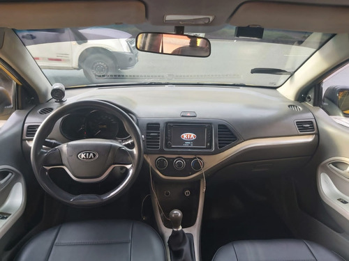 Imagen 8 de 25 de Taxi Kia Picanto Modelo 2015