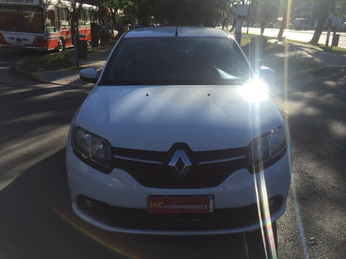Renault Sandero Dynamique 2017 1.6 5 Puertas Blanco
