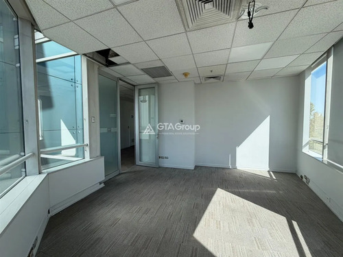Arriendo Oficina 863 M2 Habilitada. Ricardo Lyon