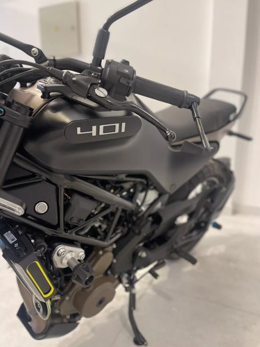 Husqvarna Svartpilen 401 0km 2023