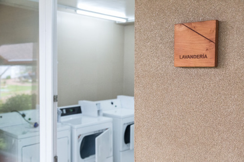Arriendo En Edificio Los Colonos, 1 Dormitorio Full