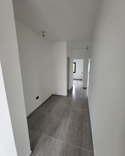 Imagen 10 de 21 de Duplex En Venta De 3 Dormitorios, Galeria Cubierta Con Asador, Cochera Doble