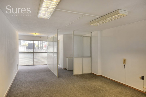 Oficinas Alquiler Centro Montevideo Oficina / Consultorio Con Garaje En El Centro De Montevideo