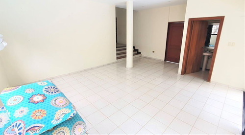 For Sale En Cuesta Hermosa I Con Piscina Y Patio 3 Habitaciones Y 4 Parqueos No Broker Solo Cliente Llamar