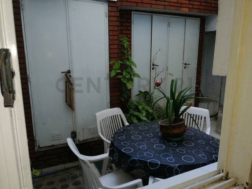 Imagen 28 de 30 de Venta De Piso Con 4 Dormitorios, Dependencia Balcón Patio Cochera