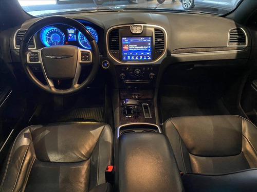 Imagem 10 de 13 de Chrysler 300 C 3.6 V6 Blindado