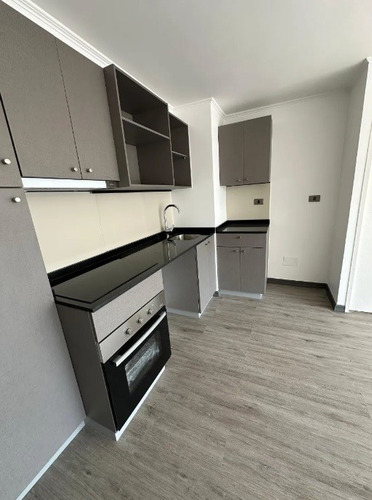 Arriendo Nuevo Y Luminoso Depto 2d2b - M. Montt - E Yañez