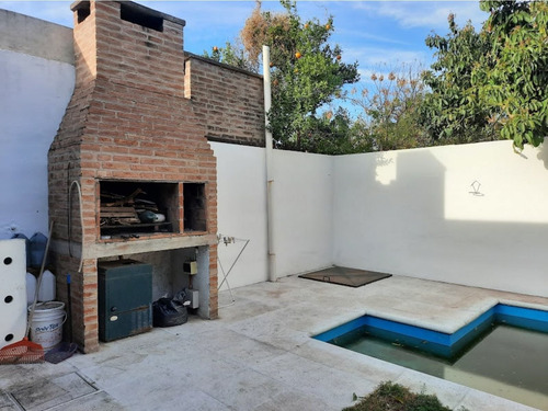 Imagen 25 de 28 de Gvprop Vende Hermosa Casa 3 Dormitorios Más Departamento - Patio - Pileta - Bº La Salle - Córdoba