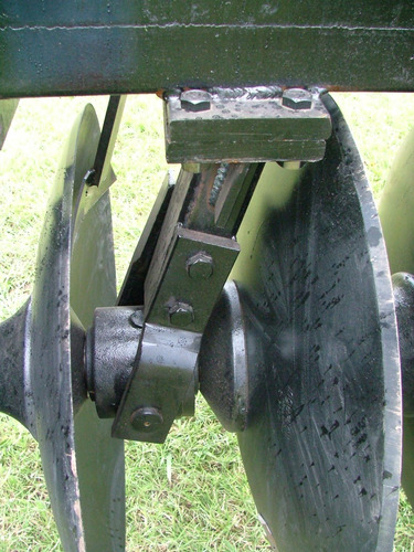 Rastra De Tiro Excéntrico - 24 Discos X 26 - 95 Kg. X Disco