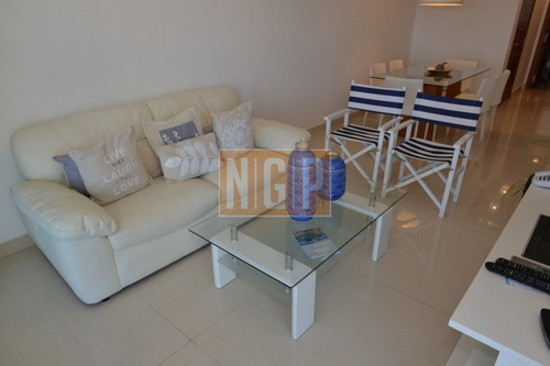 Apartamento Con Vista Espectacular, Y Con Todos Los Servicios!! -ref:15729