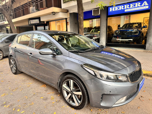 Kia Cerato 2.0 Sx At6