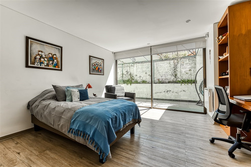 Casa Mediterránea En Venta En Las Condesas, Las Condes