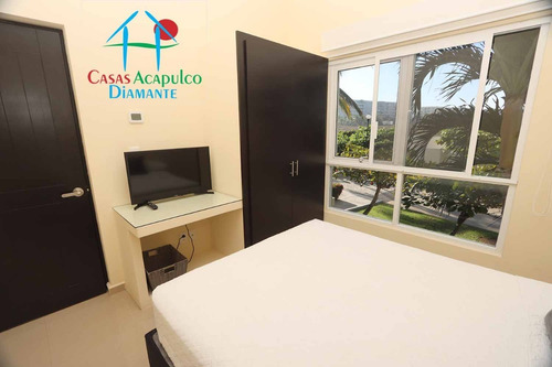 Imagen 27 de 30 de Cad Pacífico Diamante Vela 102. Terraza Con Vistas A Los Jardines Y Albercas