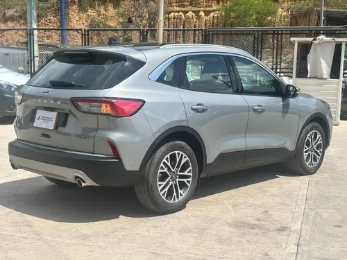 Ford Escape TITANIUM 2.0 CC 4X4