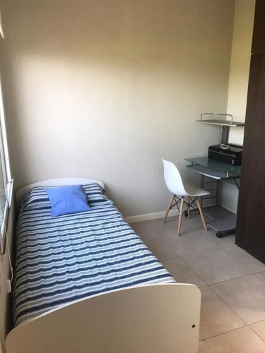 Imagen 13 de 14 de Venta De Casa En Oportunidad Una Sola Planta El Canton - Barrio Golf - Lote Interno