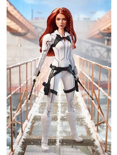Imagem 4 de 10 de Barbie Black Widow White Viuva Negra Marvel Collector Editio