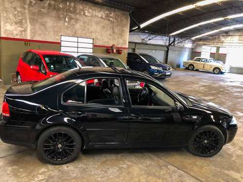 Volkswagen Bora 1.8 Highline T 180cv Cuero 2014