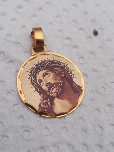 Dije Cristo Con Corona De Espinas Enchapado En Oro 18k 