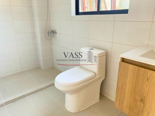 Vass Vende Casa De 2 Pisos 3d 3b Paradero 12 Quilpué.