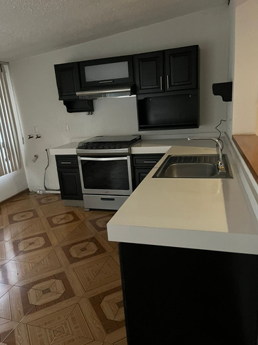 Imagen 3 de 26 de Casa En Renta Remodelada, En Excelente Ubicación