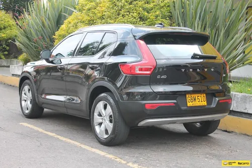 Volvo XC40 2.0 T4 FWD MOMENTUM II TP