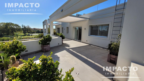 Casa En Venta En Club De Campo Las Cañuelas