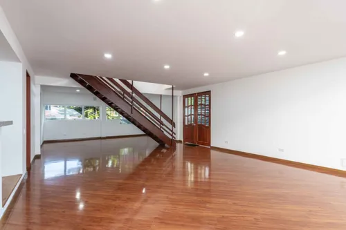 Casa En Venta En Niza Antigua. Cod V8182