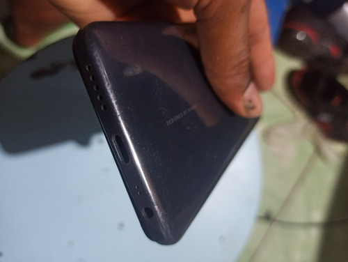 Xiaomi Redmi 8 Dual Sim 64 Gb 4 Gb Ram Cor Preto Preto (Usado)