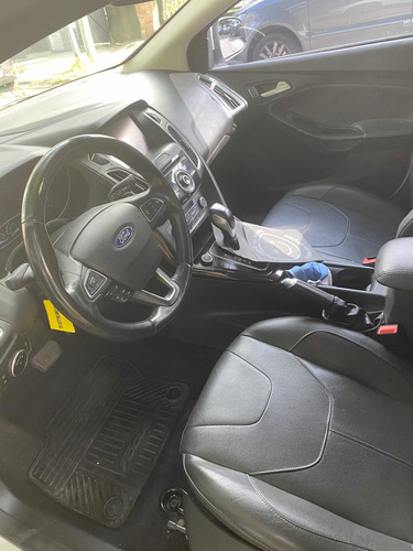 Ford Focus Titanium