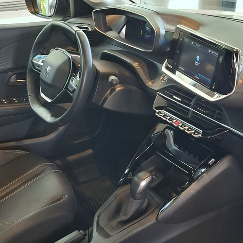 Peugeot 208 1.6 Feline Tiptronic