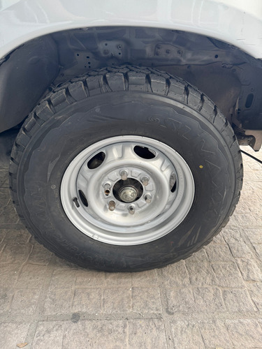 Nissan NP300 2.5 Cabina Doble 133cv 4x2