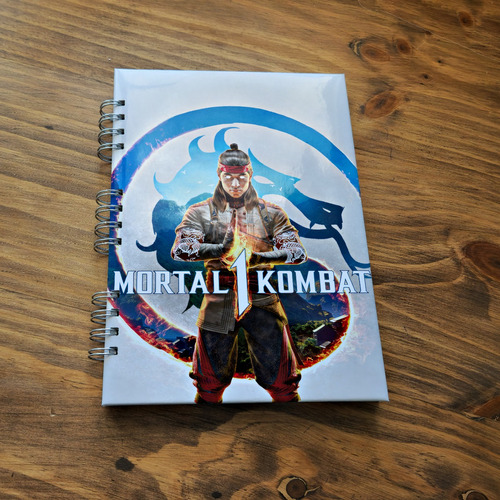 Cuaderno Mortal Kombat 1 Tapa Dura + Stickers