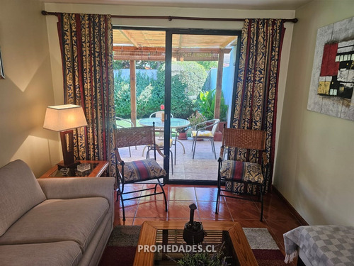 Casa En Venta De 4 Dorm. En Maipú